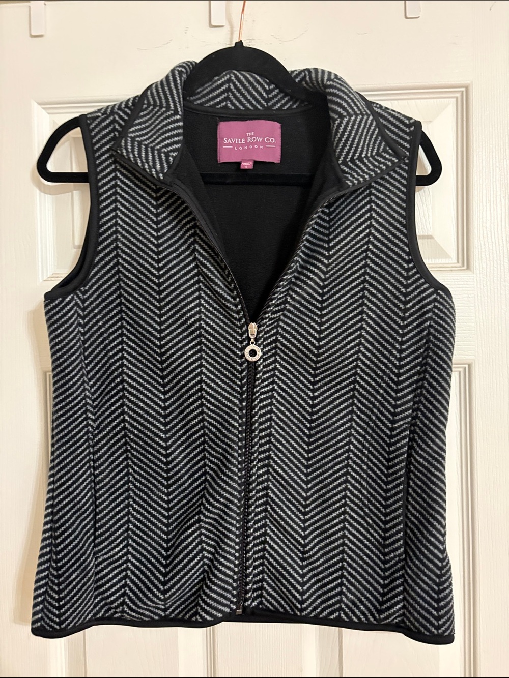 Savile Row Co. Black & Gray Herringbone Zip Front Tank